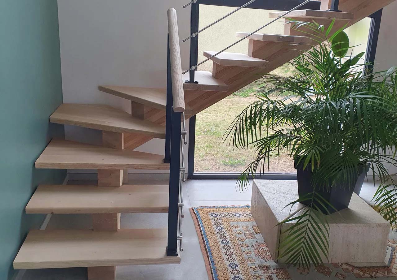 Escalier 2/4 tournant